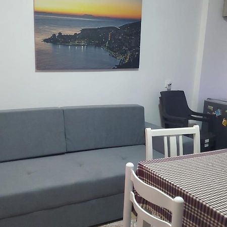 Olti'S Beach House Sarandë Eksteriør billede