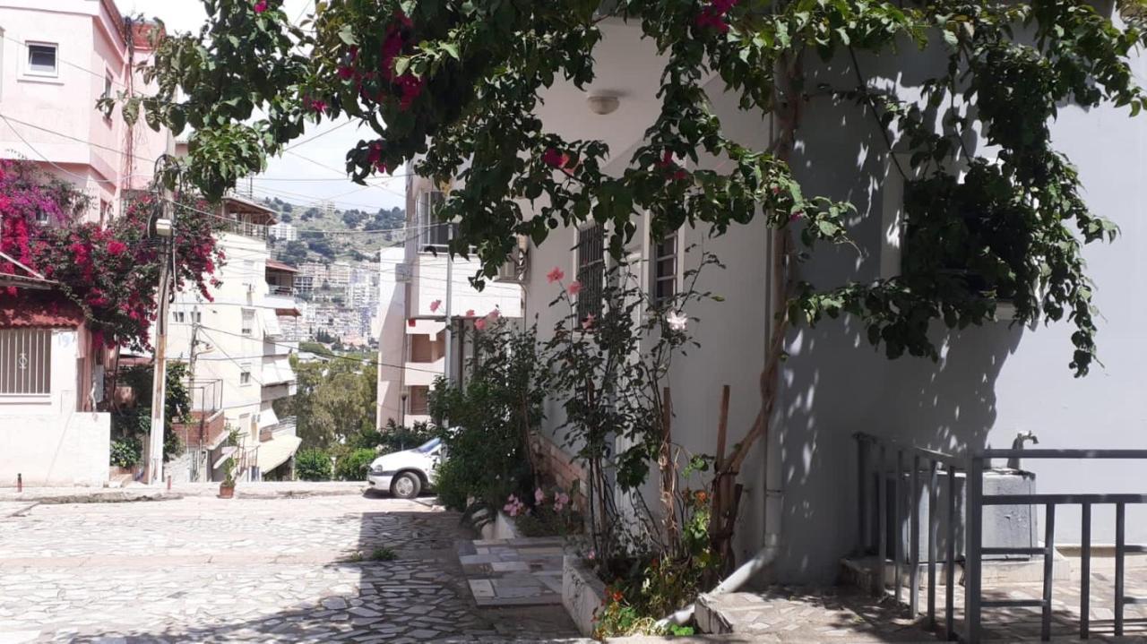 Olti'S Beach House Sarandë Eksteriør billede